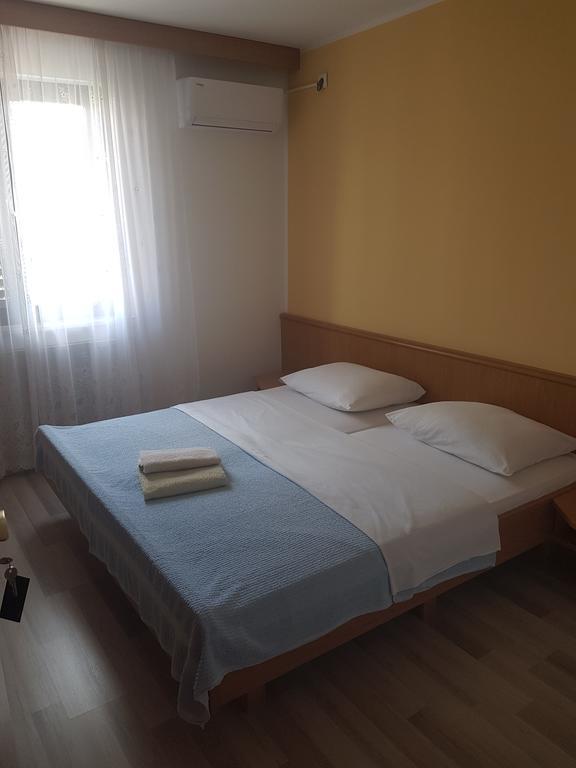 Rooms Hunter Malinska Exterior foto